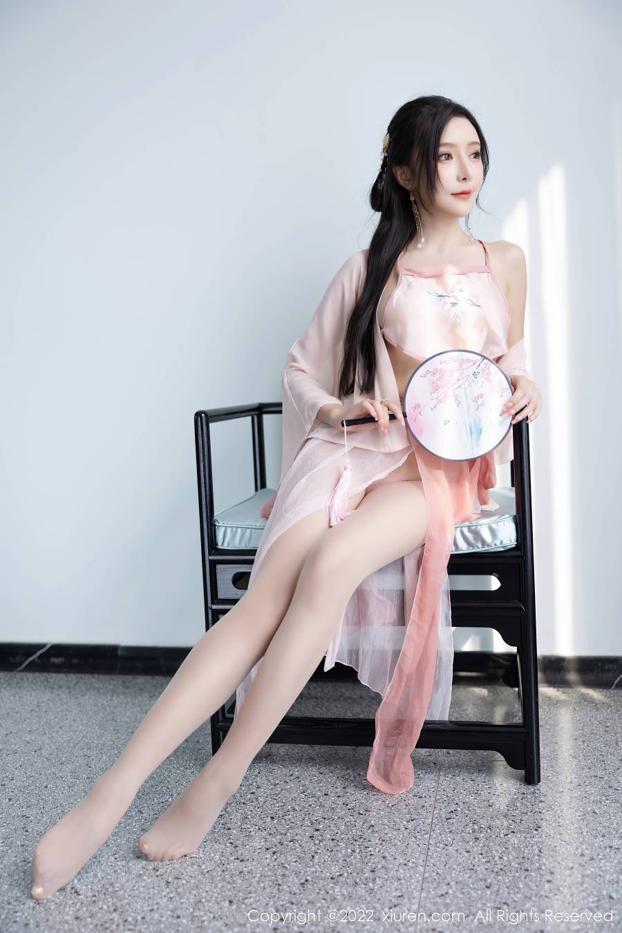 [XIUREN秀人网] 2022.12.23 NO.6040 王馨瑶yanni [84P-688MB]