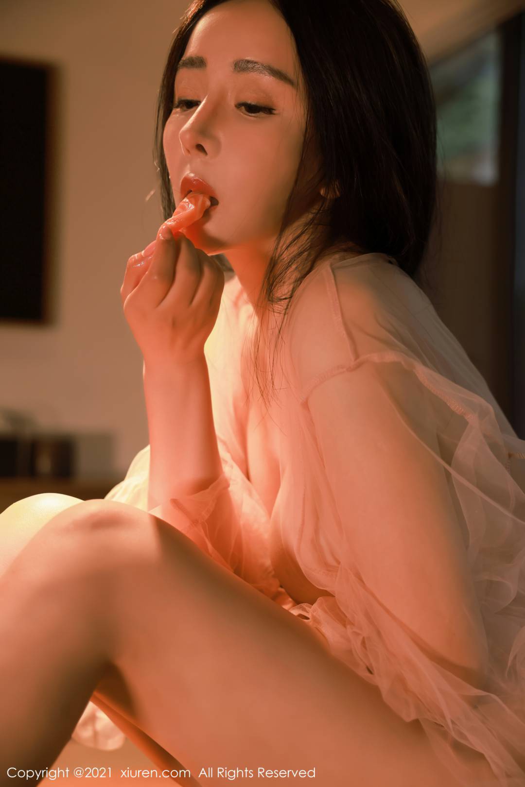 [XIUREN秀人网] 2021.09.27 NO.4002 允爾 [82P-665MB]