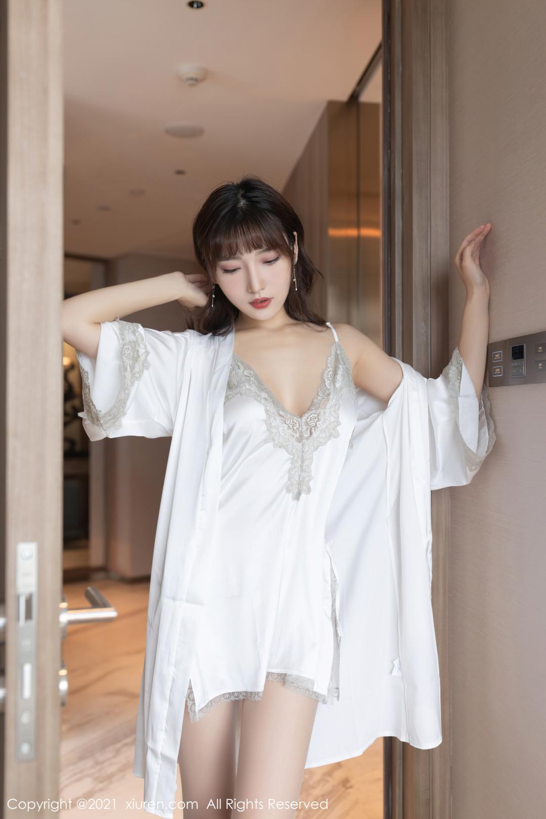 [XIUREN秀人网] 2021.08.26 NO.3861 陆萱萱 [88P-624MB]