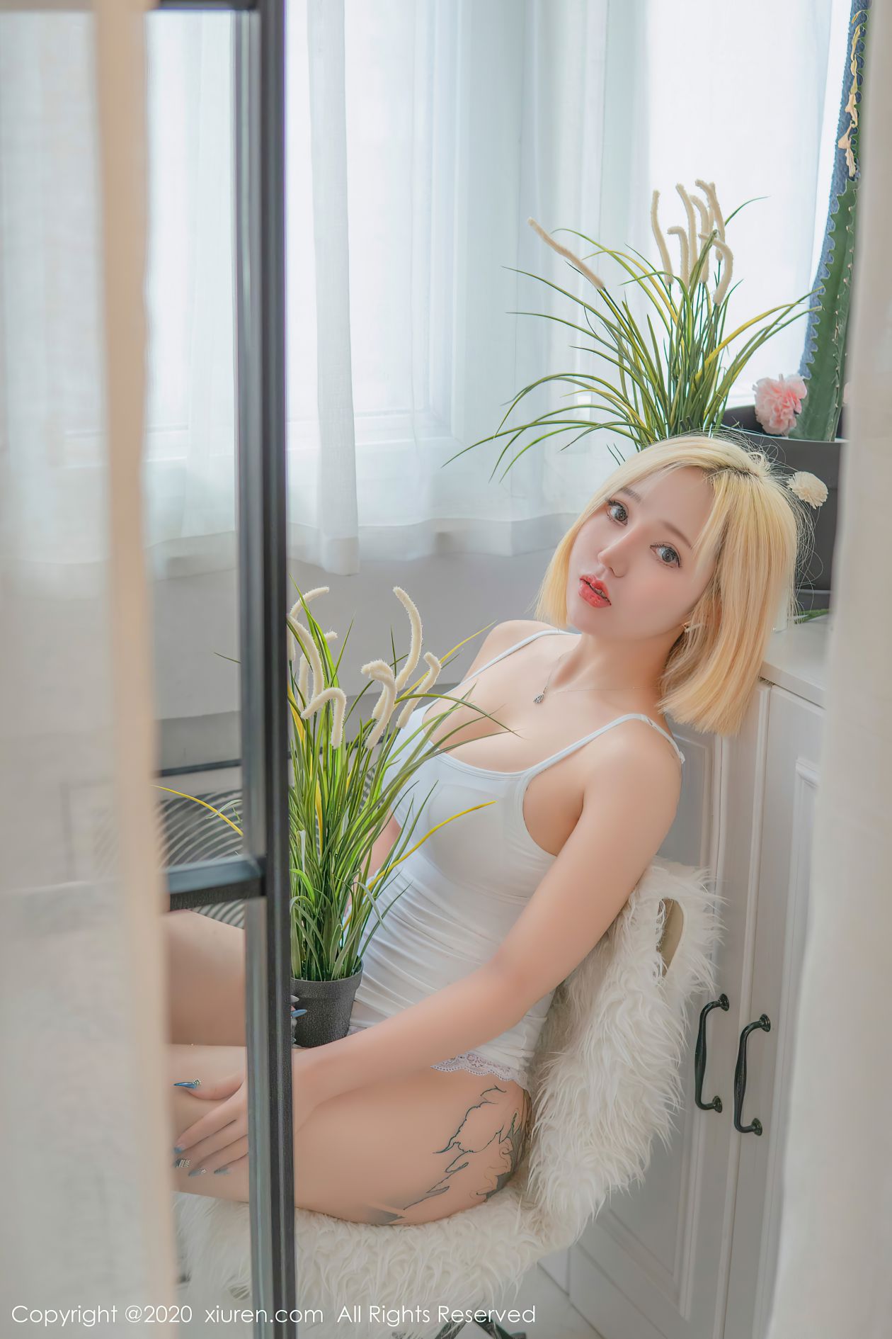 [XIUREN秀人网] 2020.12.01 NO.2842 文静儿 [60P-578MB]