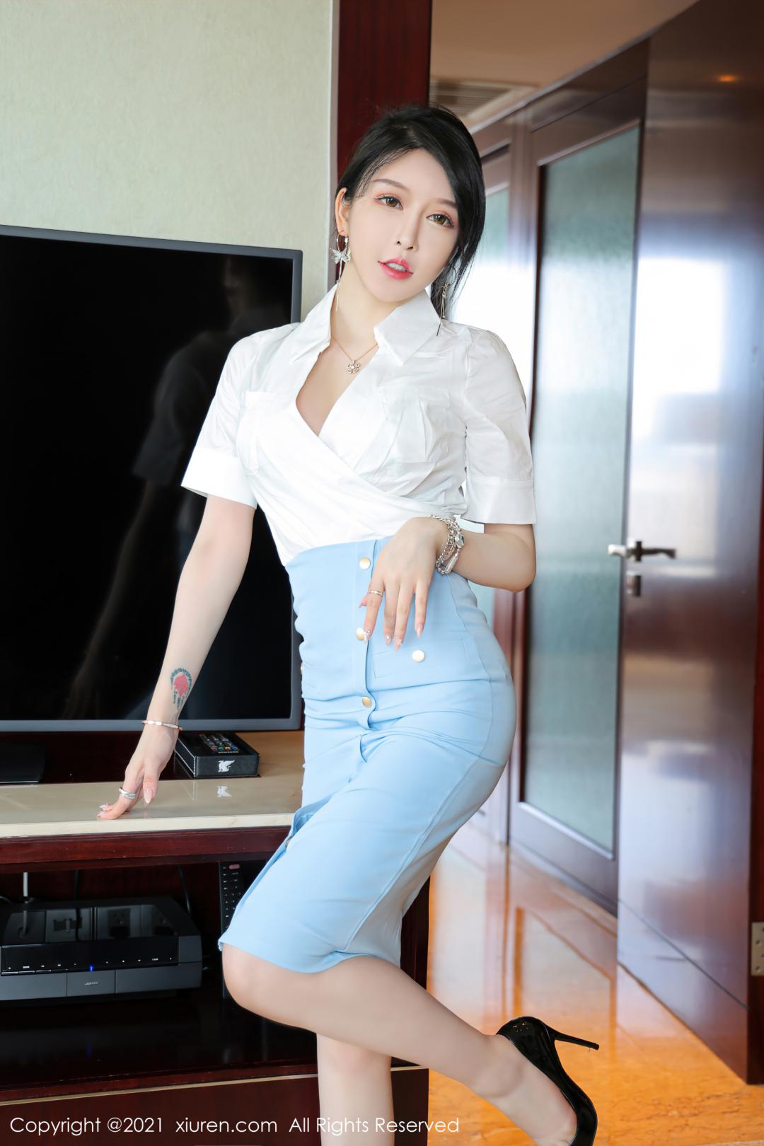 [XIUREN秀人网] 2021.08.18 NO.3812 玉兔miki [54P-505MB]