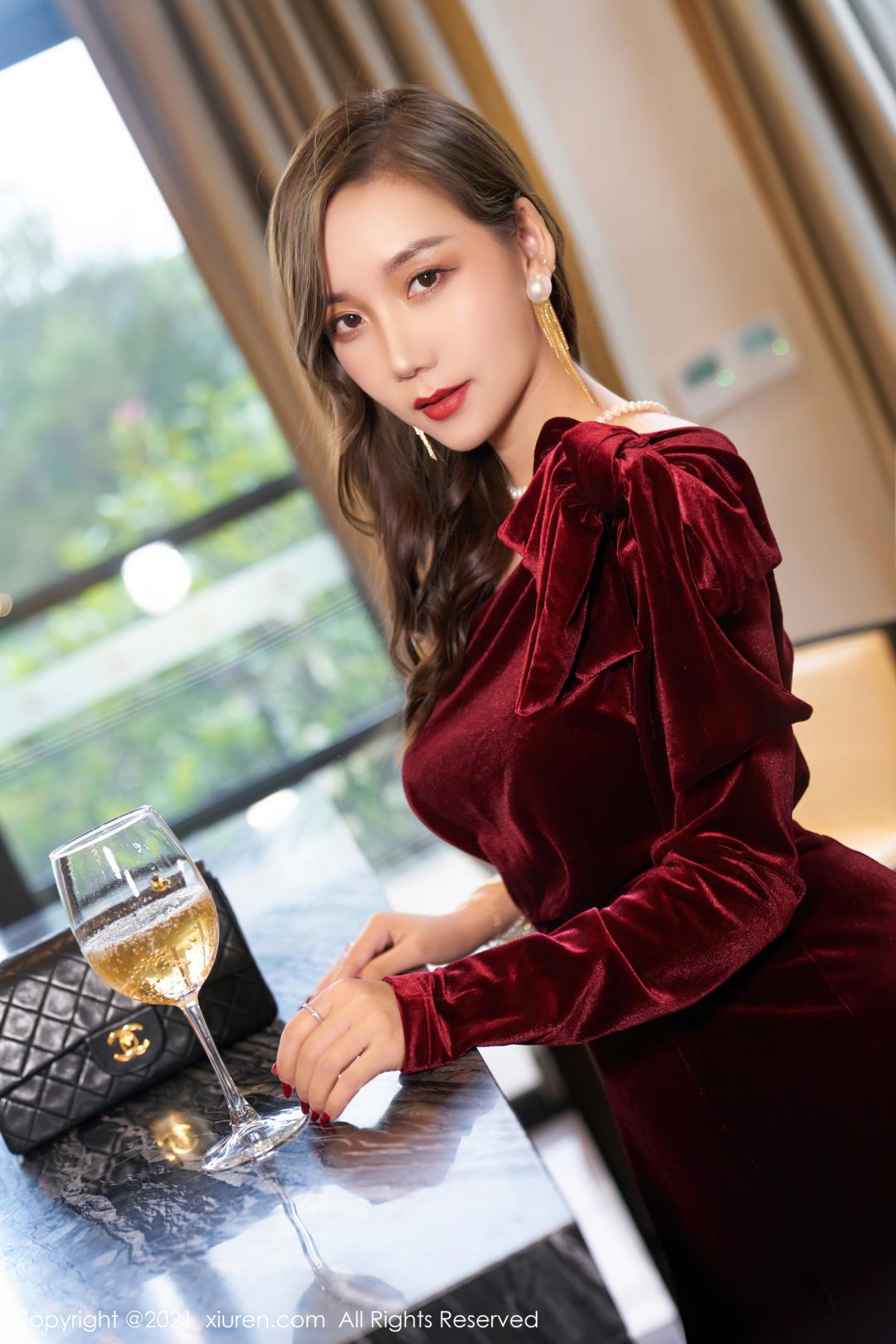 [XIUREN秀人网] 2021.08.17 NO.3807 艾静香 [60P-492MB]