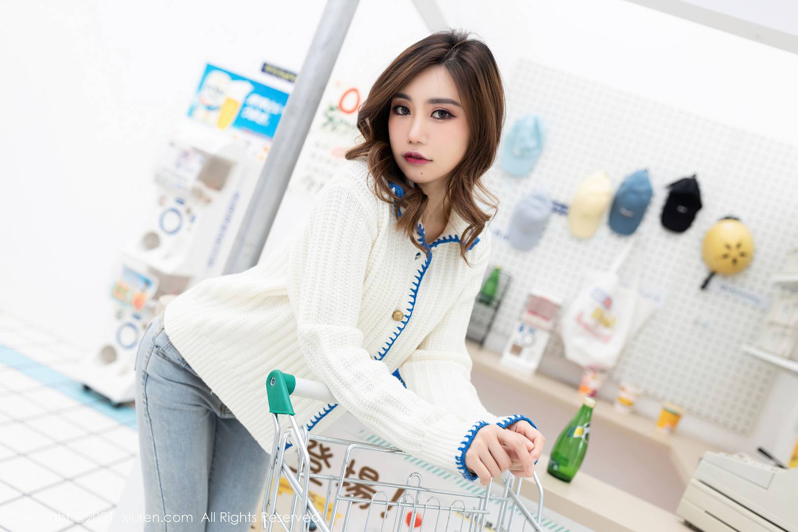 [XIUREN秀人网] 2021.11.23 NO.4257 绮里嘉ula [56P-466MB]