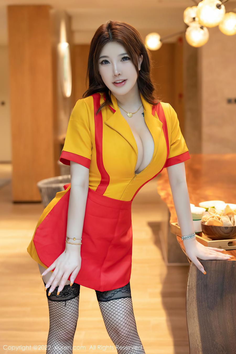 [XIUREN秀人网] 2022.08.29 NO.5509 小海臀Rena [56P-522MB]