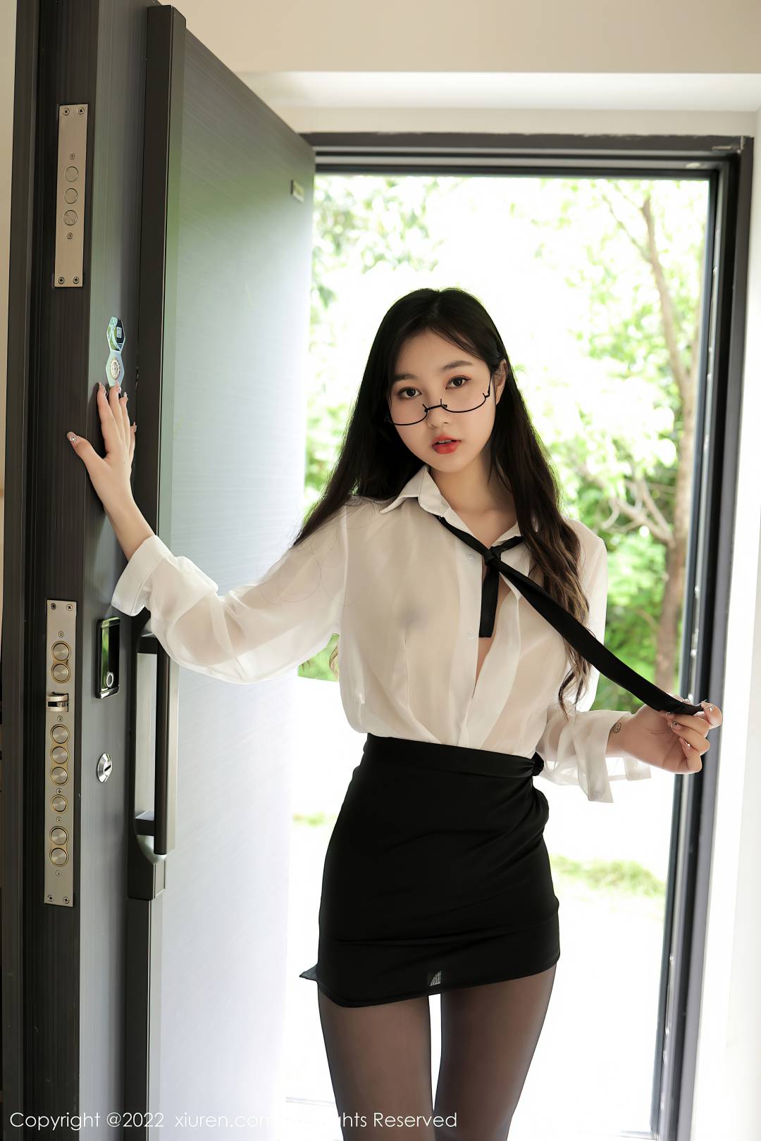 [XIUREN秀人网] 2022.06.08 NO.5117 谢晚晚 [83P-739MB]