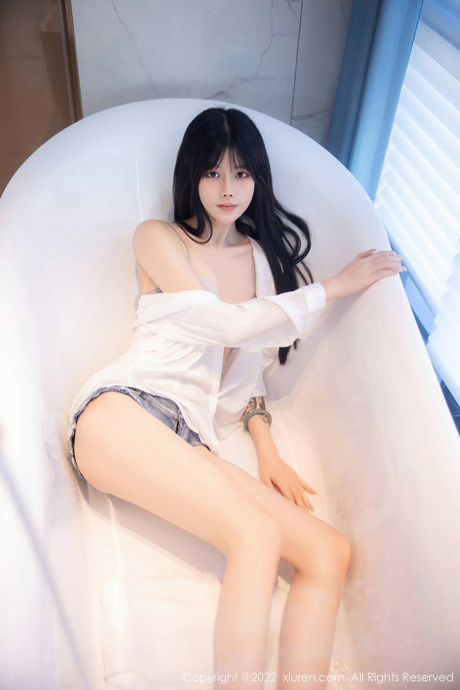 [XIUREN秀人网] 2022.11.25 NO.5909 77qiqi [85P-683MB]