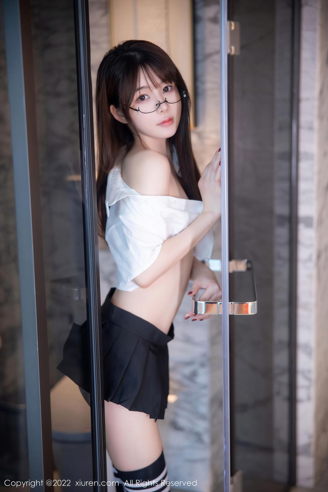 [XIUREN秀人网] 2022.08.01 NO.5365 婠婠么 [98P-819MB]