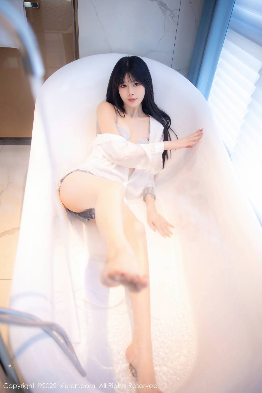 [XIUREN秀人网] 2022.11.25 NO.5909 77qiqi [85P-683MB]