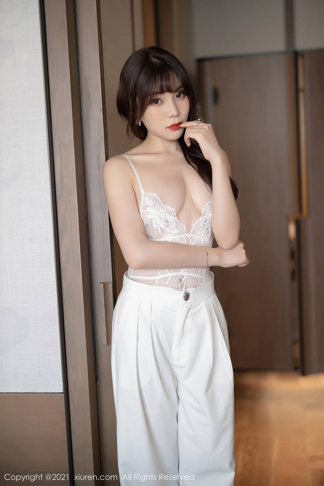 [XIUREN秀人网] 2021.04.29 NO.3367 芝芝Booty [60P-511MB]