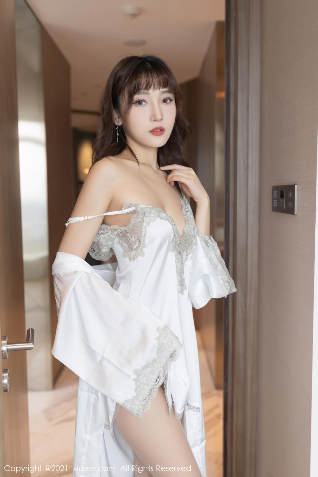 [XIUREN秀人网] 2021.08.26 NO.3861 陆萱萱 [88P-624MB]