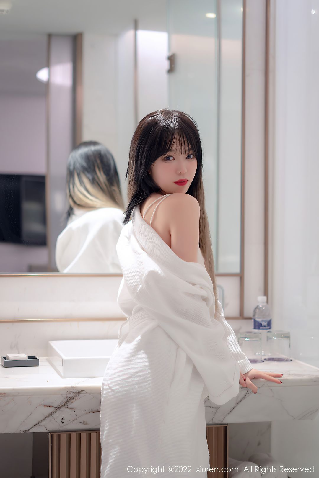 [XIUREN秀人网] 2022.02.21 NO.4611 奶瓶. [55P-438MB]