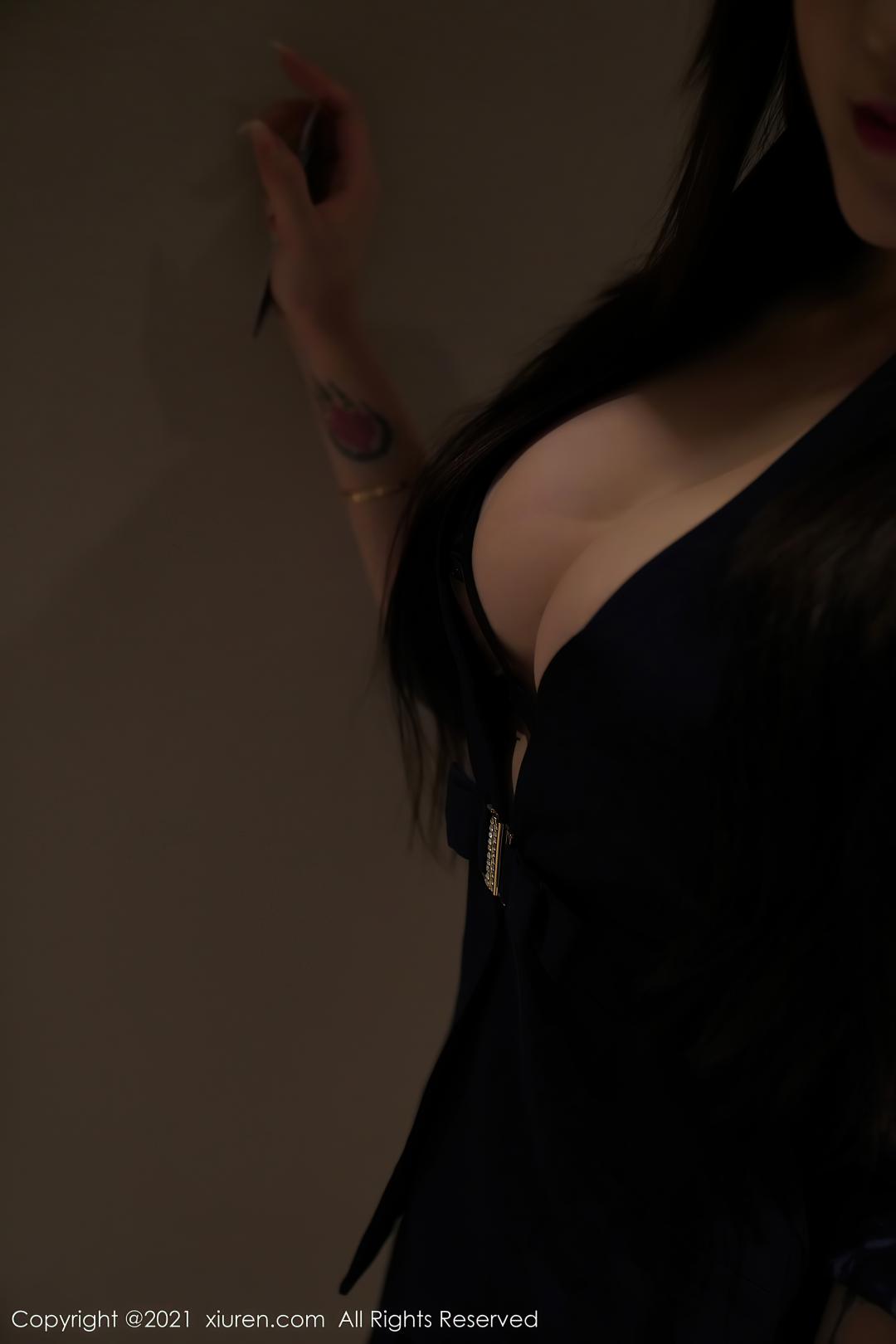 [XIUREN秀人网]2021.01.26 NO.3043 玉兔miki[80P-713MB]