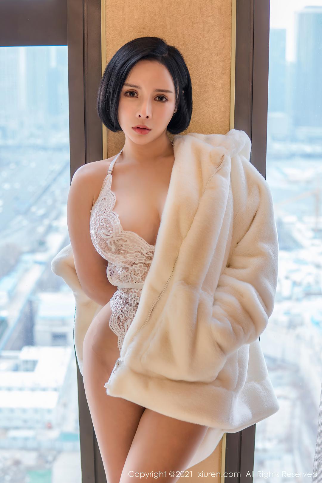 [XIUREN秀人网] 2021.02.25 NO.3138 韩姗姗 [49P]