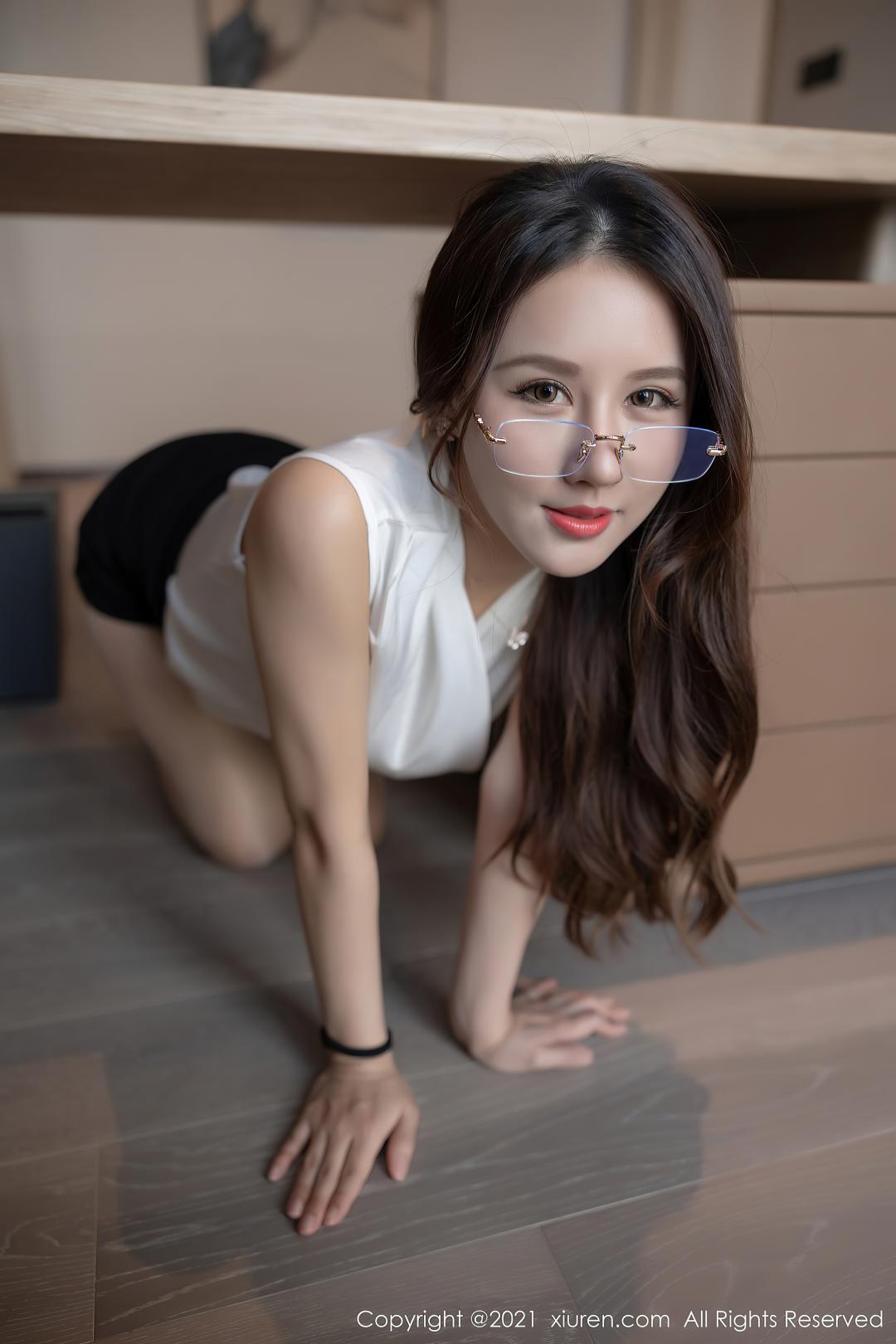 [XIUREN秀人网] 2021.07.05 NO.3623 徐安安 [57P-509MB]