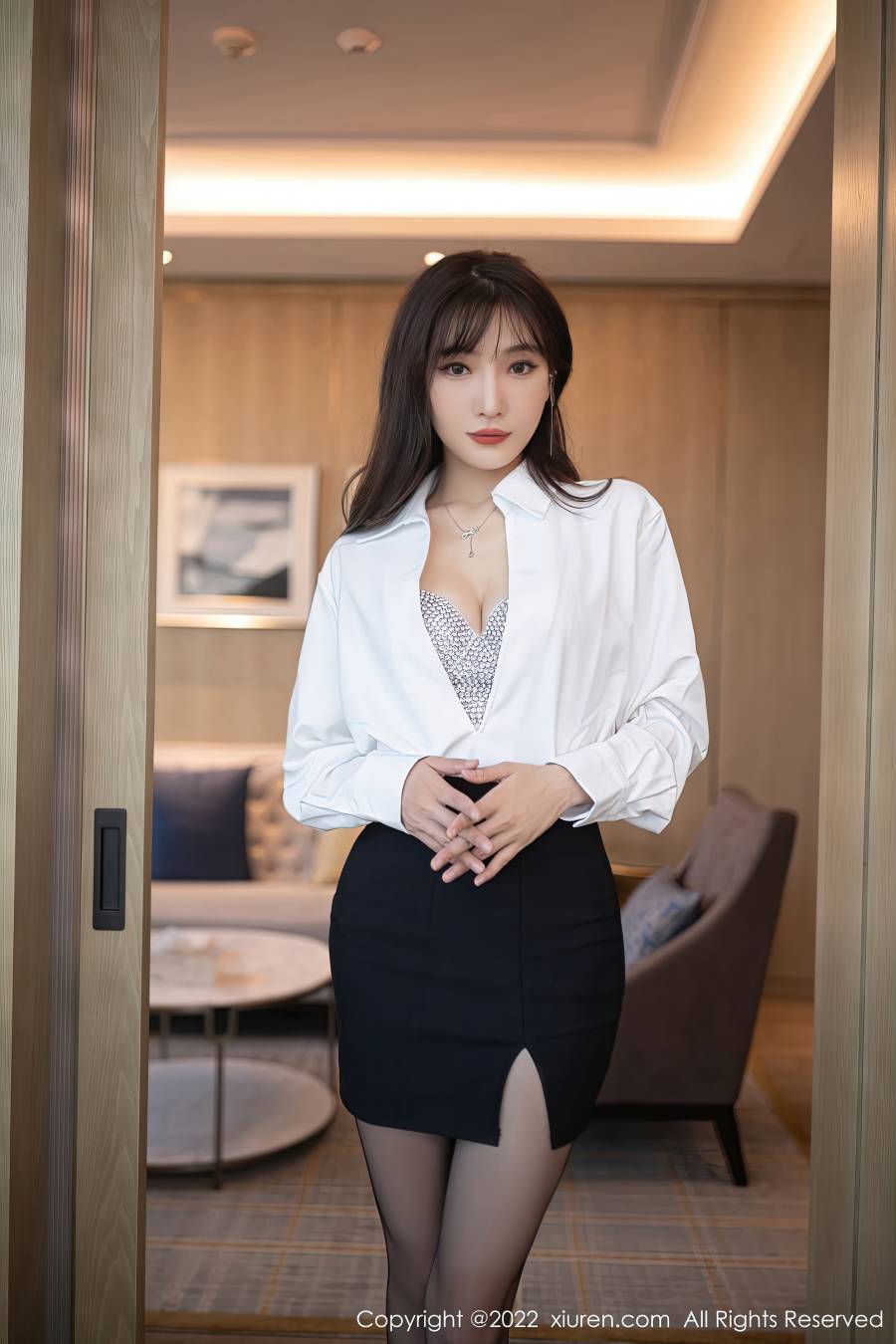 [XIUREN秀人网] 2022.12.01 NO.5940 陆萱萱 [78P-525MB]