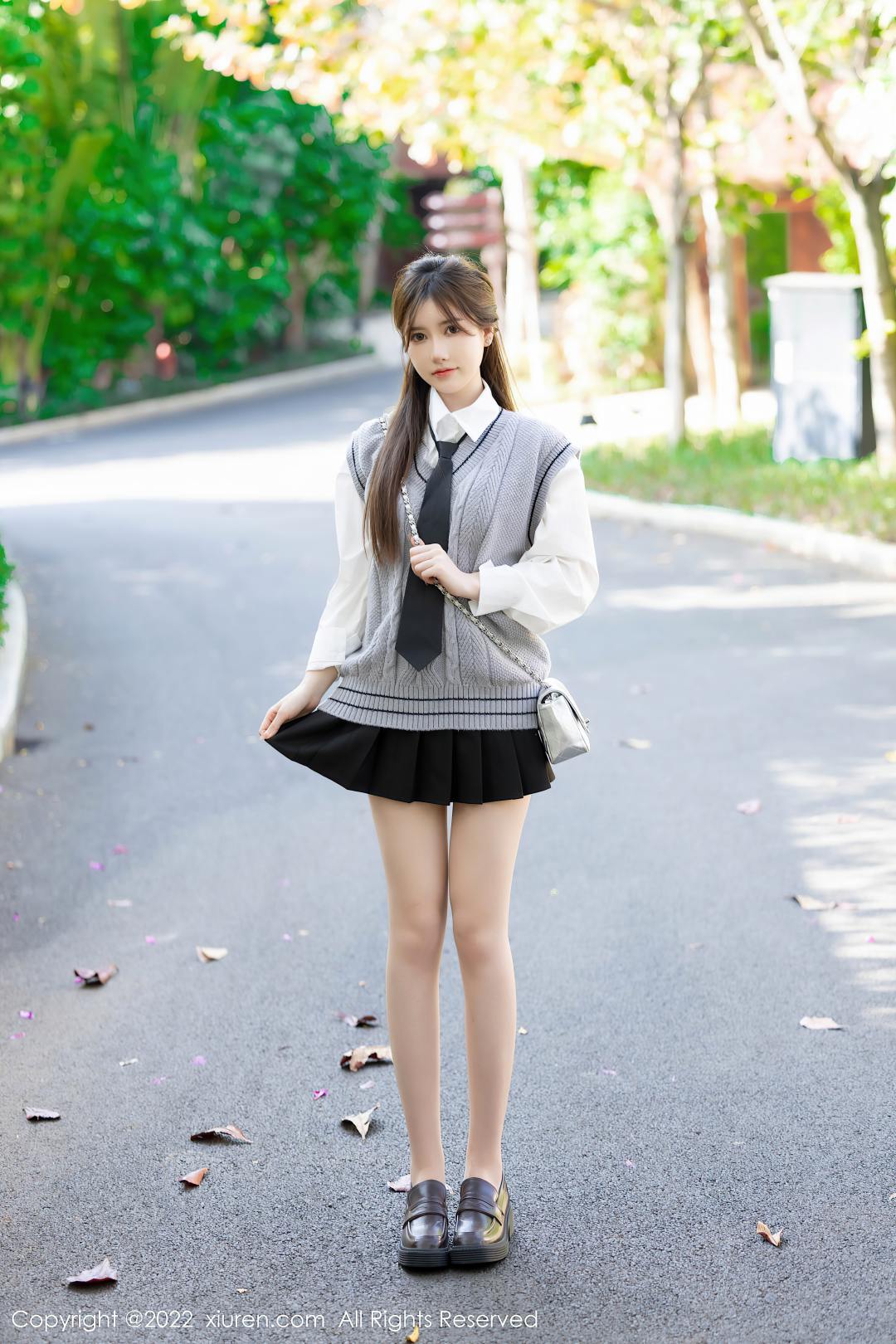 [XIUREN秀人网] 2022.04.20 NO.4896 美桃酱 [52P-555MB]