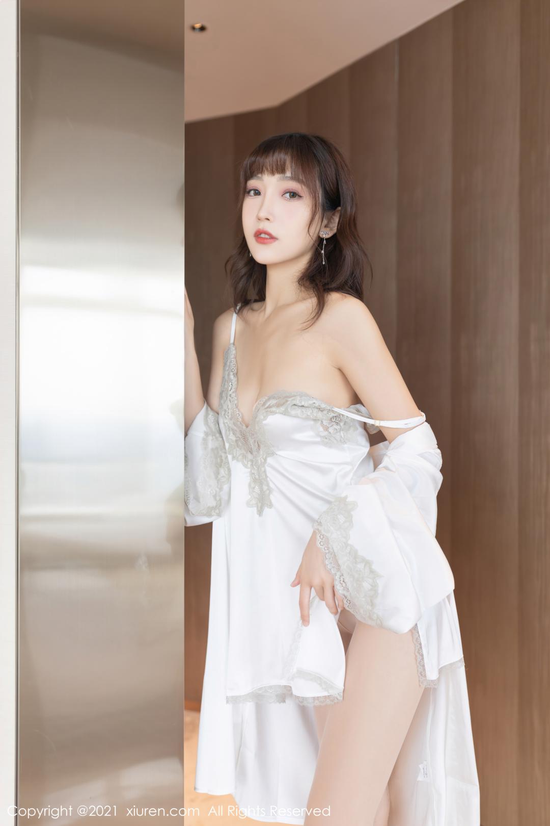 [XIUREN秀人网] 2021.08.26 NO.3861 陆萱萱 [88P-624MB]