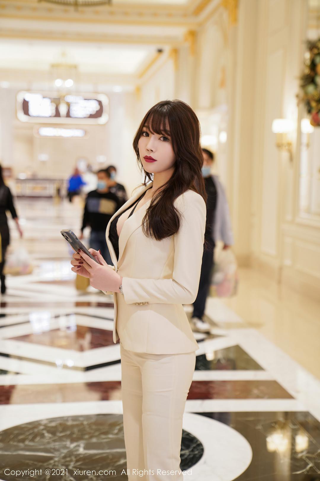 [XIUREN秀人网] 2021.03.12 NO.3195 芝芝Booty [78P]