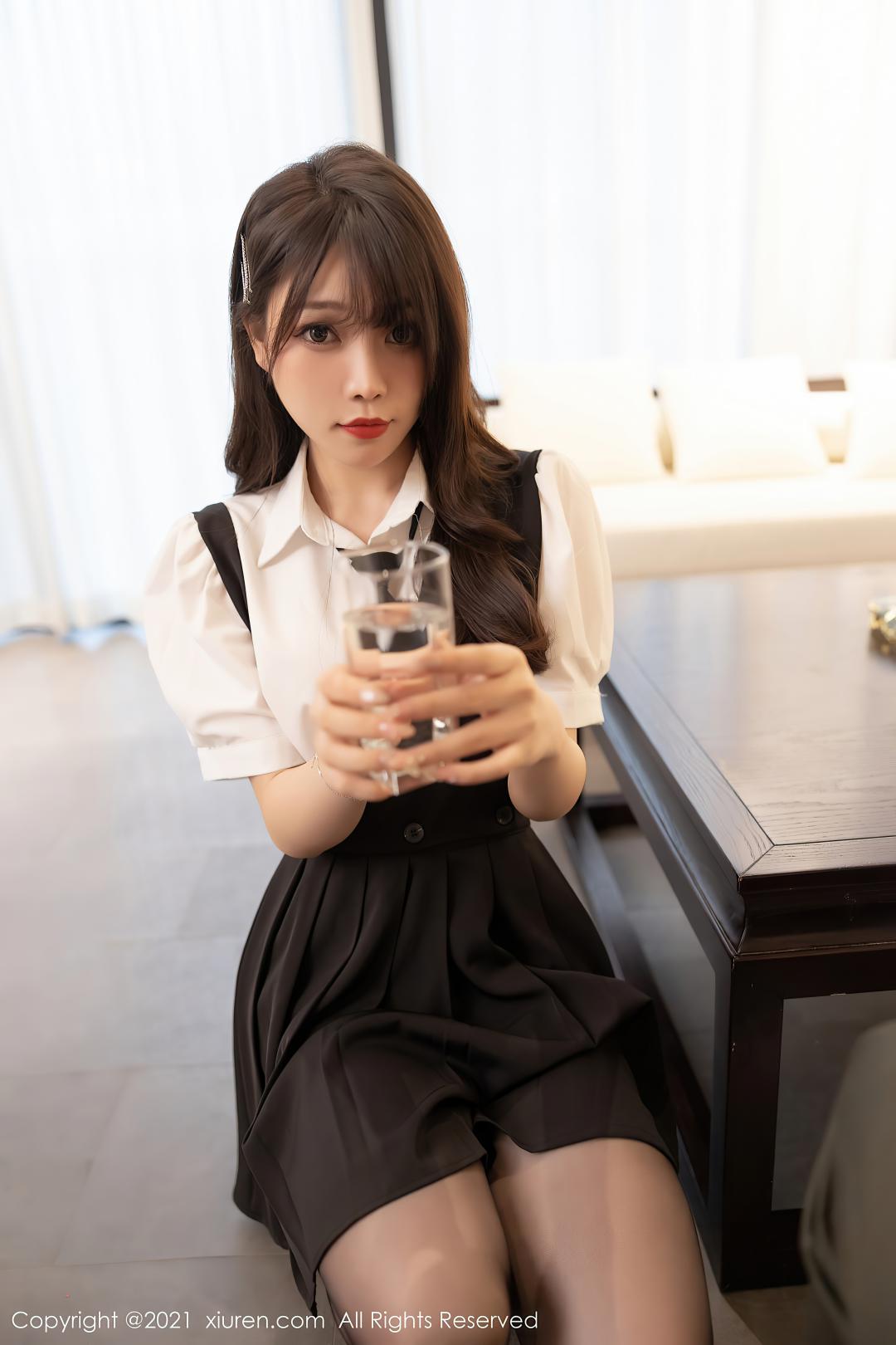 [XIUREN秀人网] 2021.07.08 NO.3643 芝芝Booty [101P-818MB]