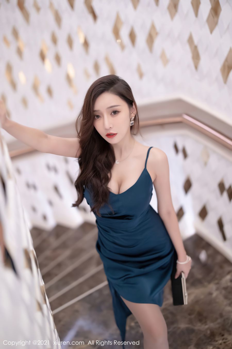 [XIUREN秀人网] 2021.09.23 NO.3986 王馨瑶yanni [57P-431MB]