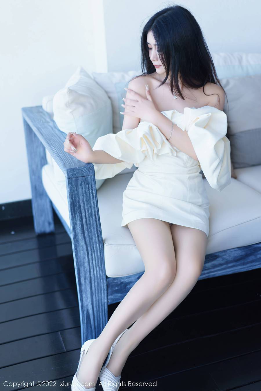 [XIUREN秀人网] 2022.12.22 NO.6032 laura阿姣 [92P-770MB]