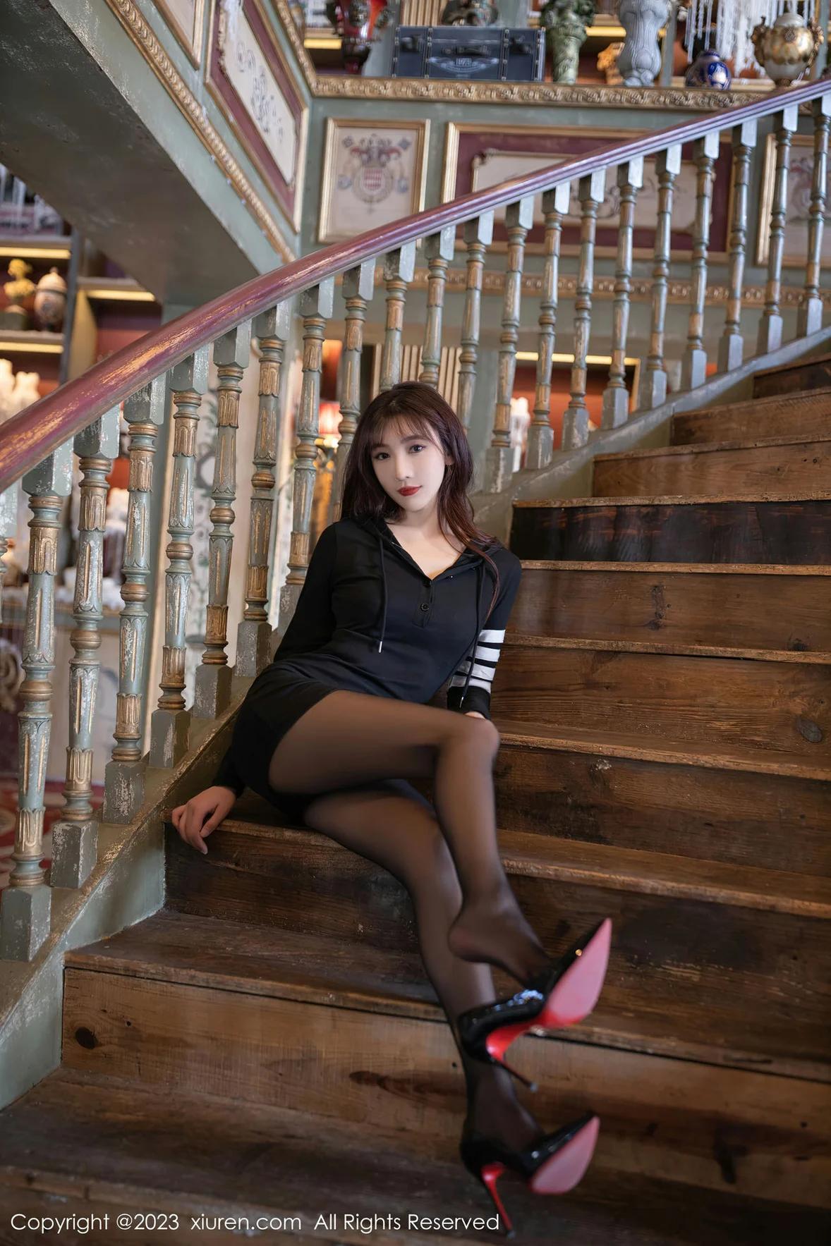 [XIUREN秀人网] 2023.06.15 NO.6925 陆萱萱 [82P-756MB]