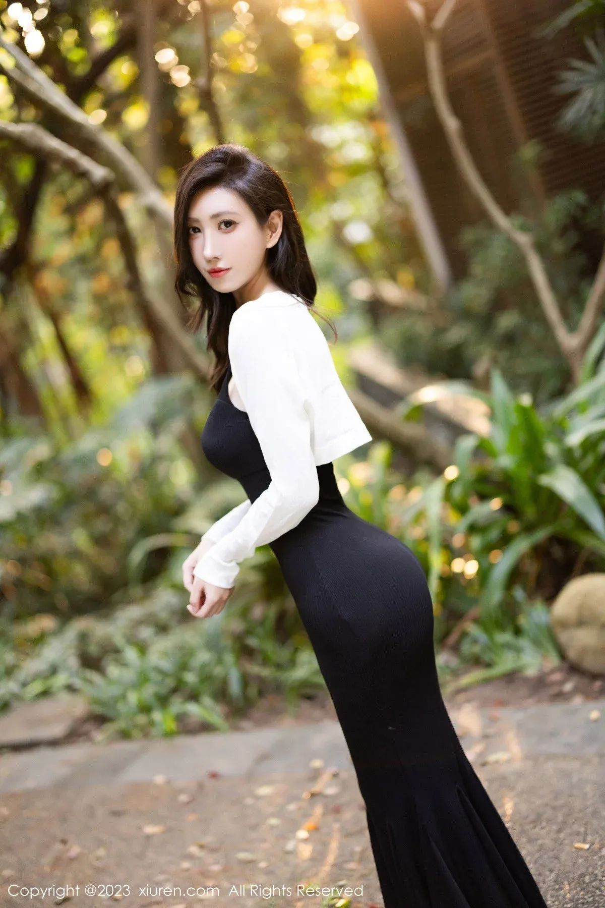 [XIUREN秀人网] 2023.12.19 NO.7830 章芃芃 [80P-711MB]
