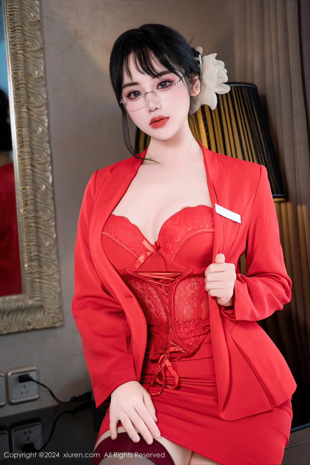 [XIUREN秀人网] 2024.04.09 NO.8360 汐汐爱吃草莓 [60P-629MB]