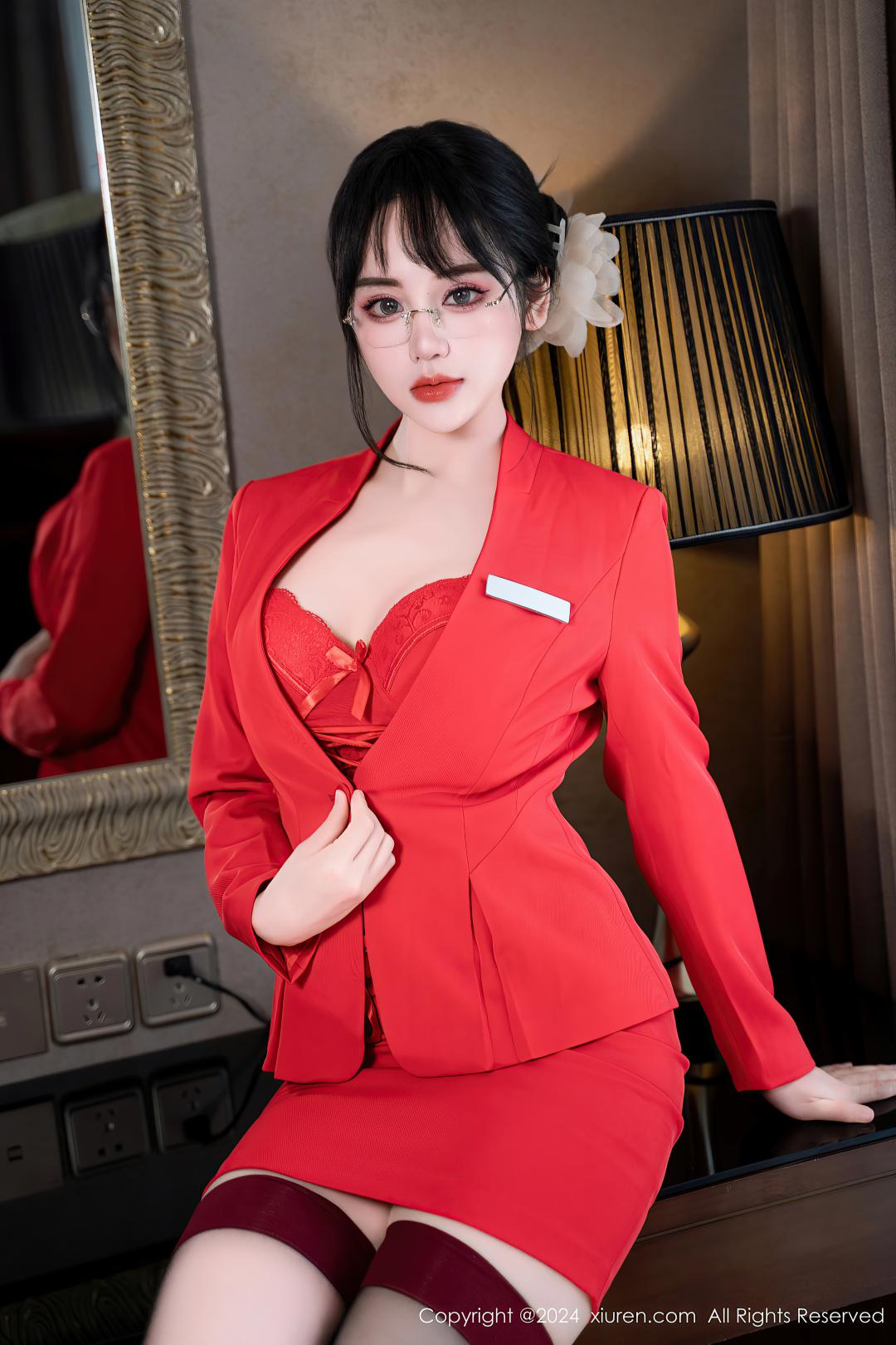 [XIUREN秀人网] 2024.04.09 NO.8360 汐汐爱吃草莓 [60P-629MB]