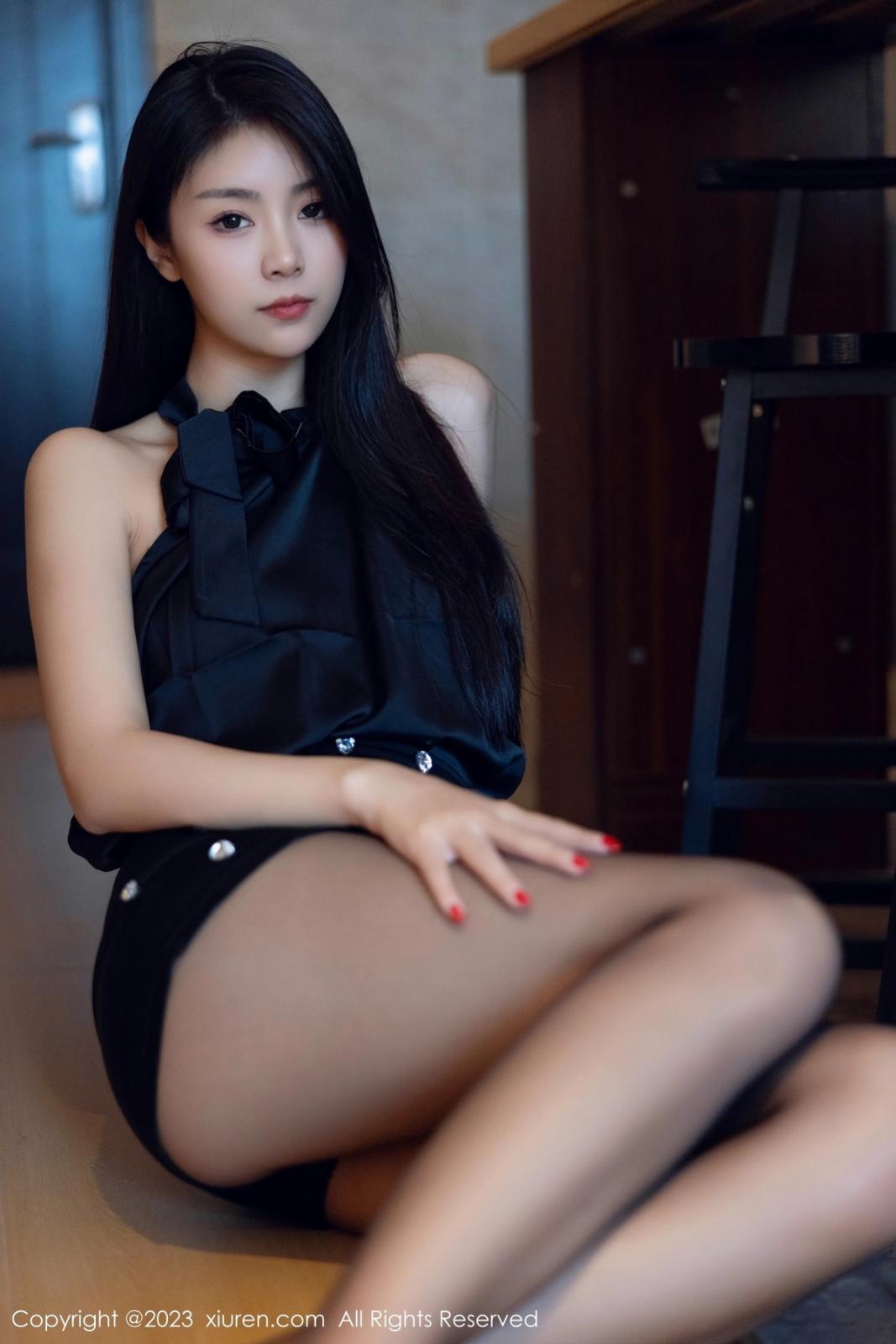 [XIUREN秀人网] 2023.10.19 NO.7535 可樂Vicky [82P-629MB]