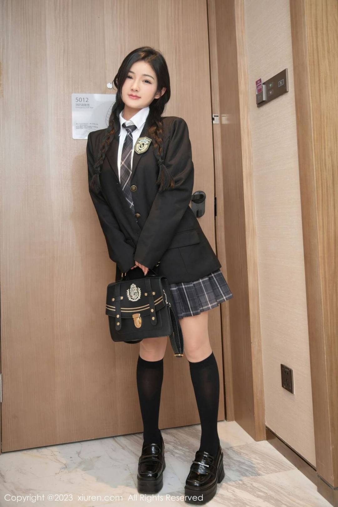 [XIUREN秀人网] 2023.04.26 NO.6639 谭小灵 [77P-780MB]