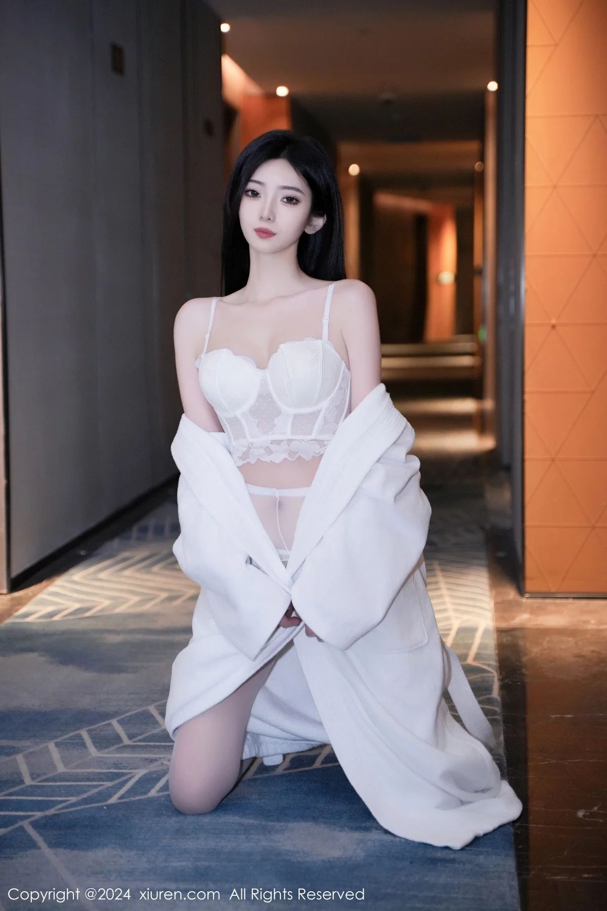 [XIUREN秀人网] 2024.01.15 NO.7960 安琪Yee [64P-582MB]