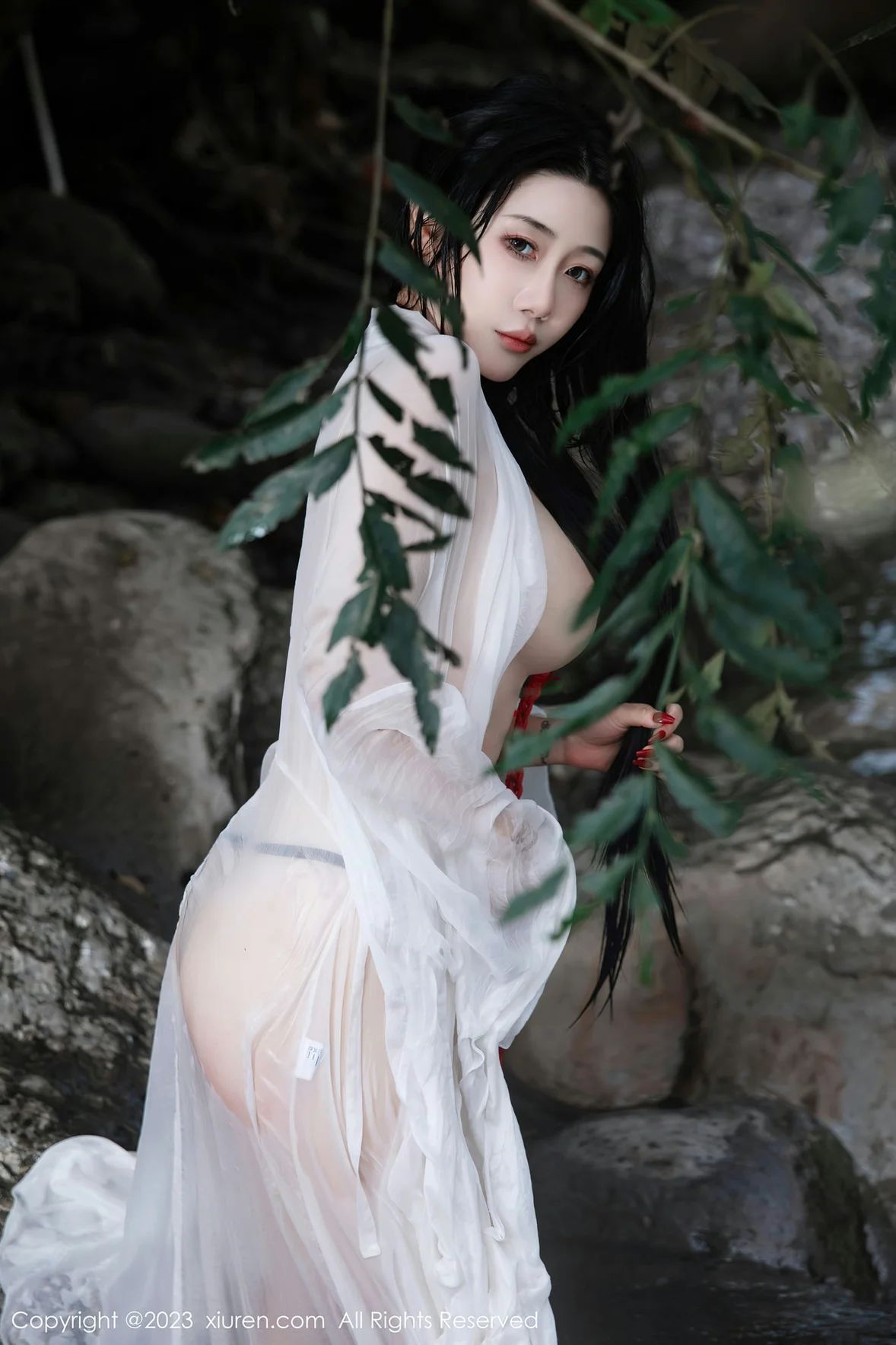 [XIUREN秀人网] 2023.08.28 NO.7295 严利娅Yuliya [89P-775MB]