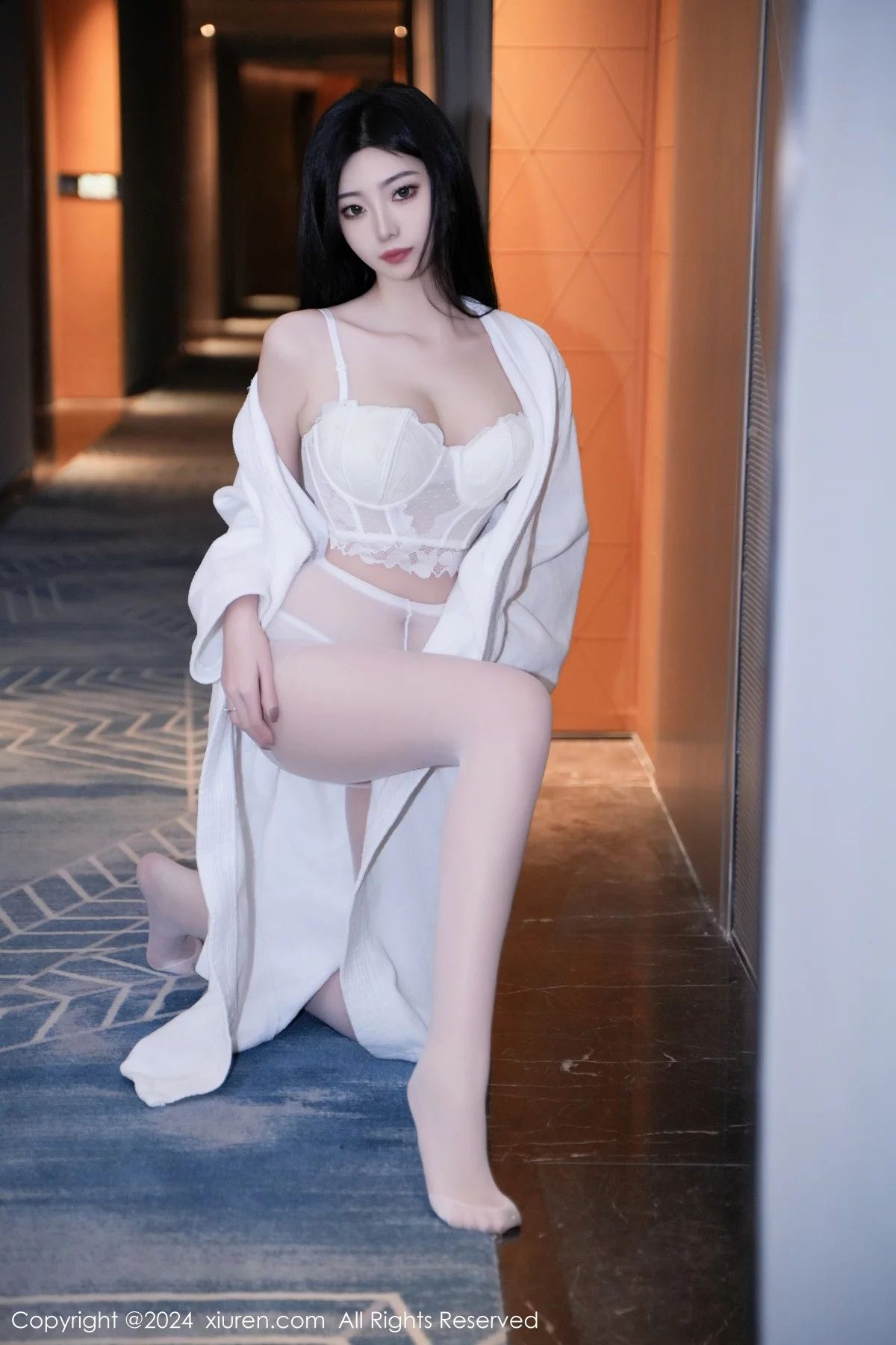[XIUREN秀人网] 2024.01.15 NO.7960 安琪Yee [64P-582MB]