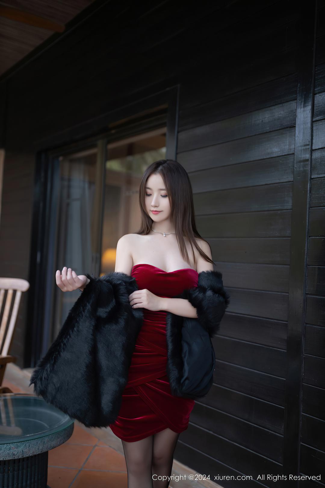 [XIUREN秀人网] 2024.02.06 NO.8077 杏子Yada [82P-738MB]