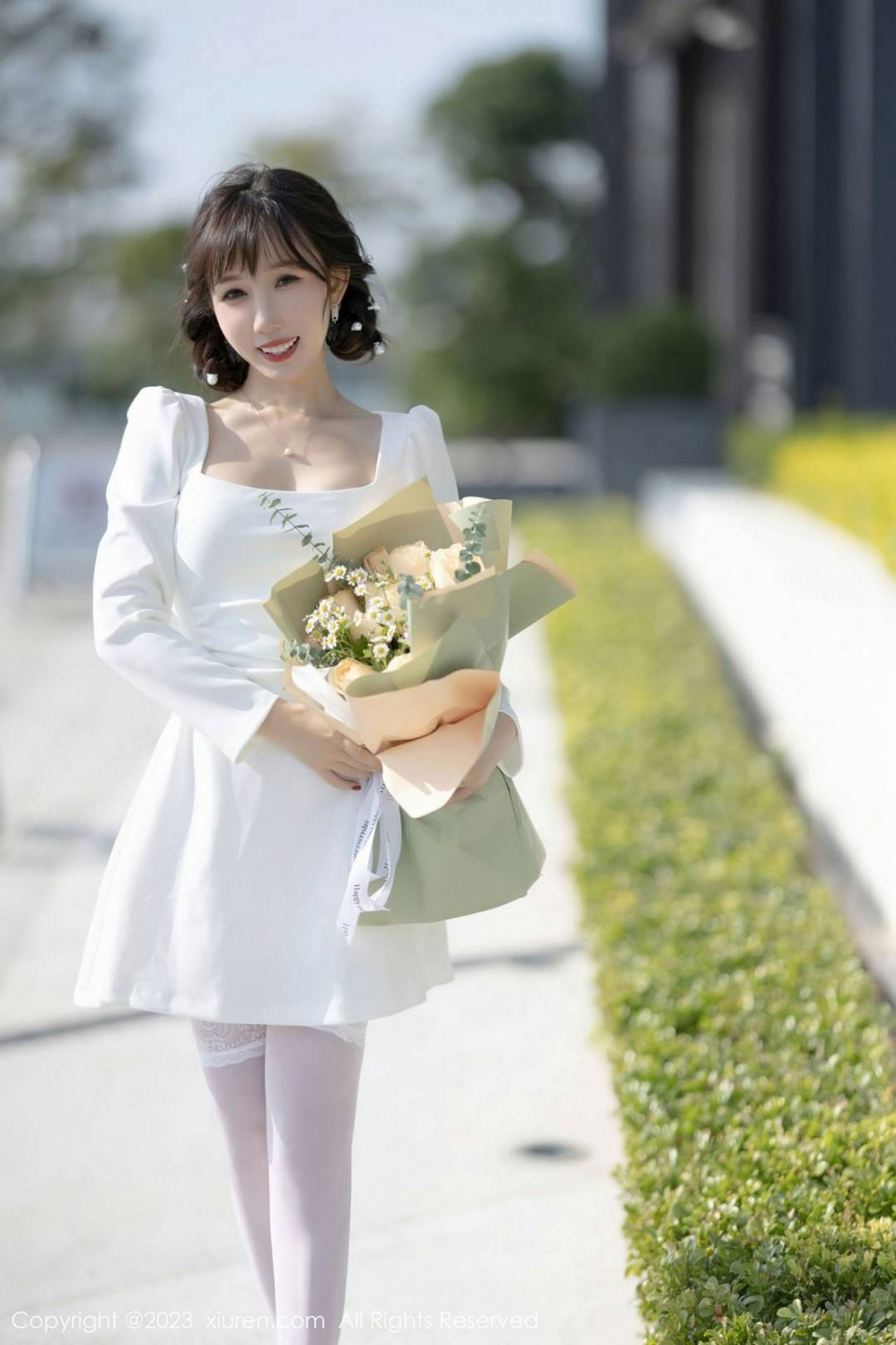 [XIUREN秀人网] 2023.04.04 NO.6528 波巧酱 [71P-535MB]