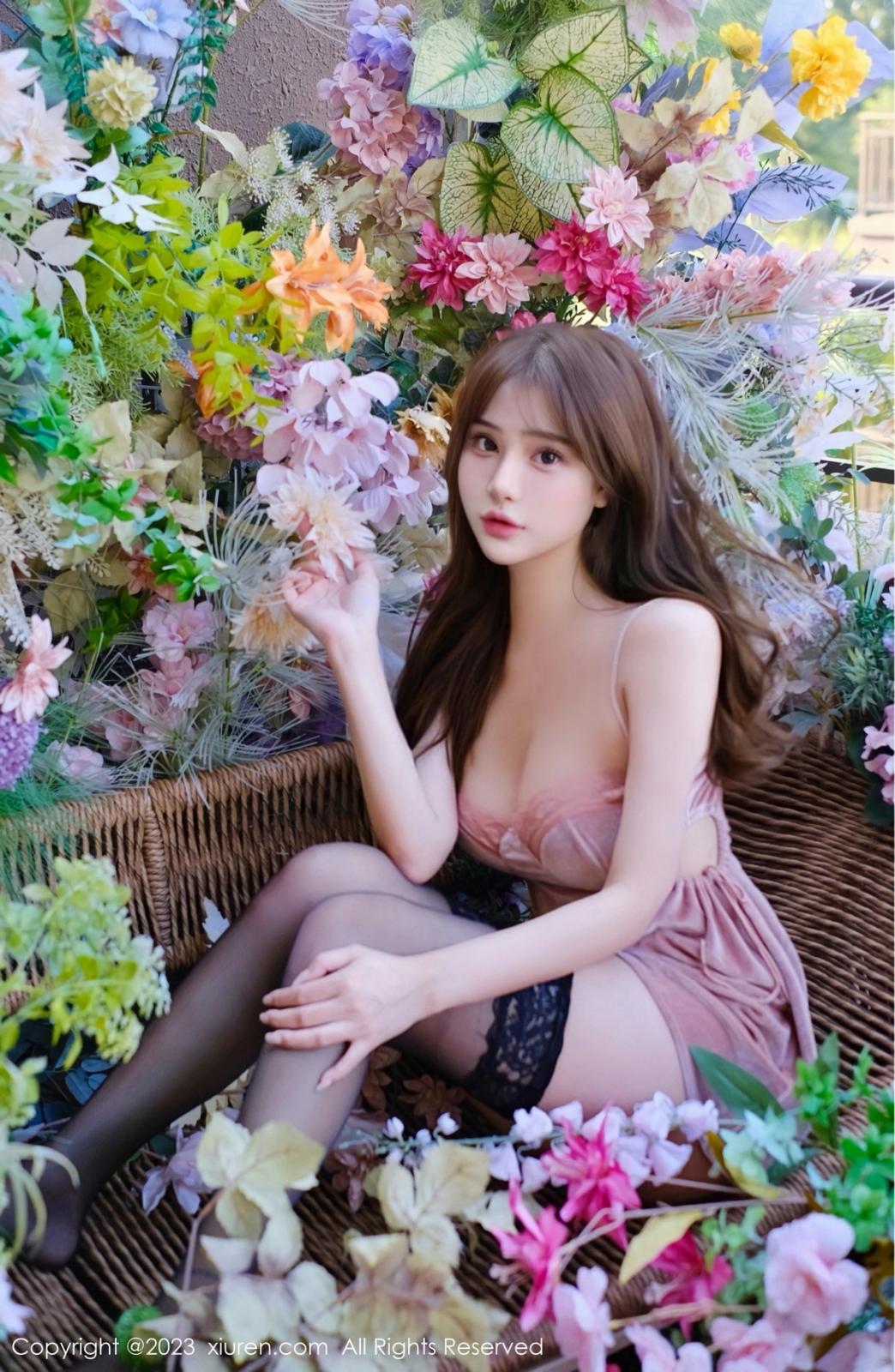 [XIUREN秀人网] 2023.12.04 NO.7757 Lavinia肉肉 [35P-327MB]