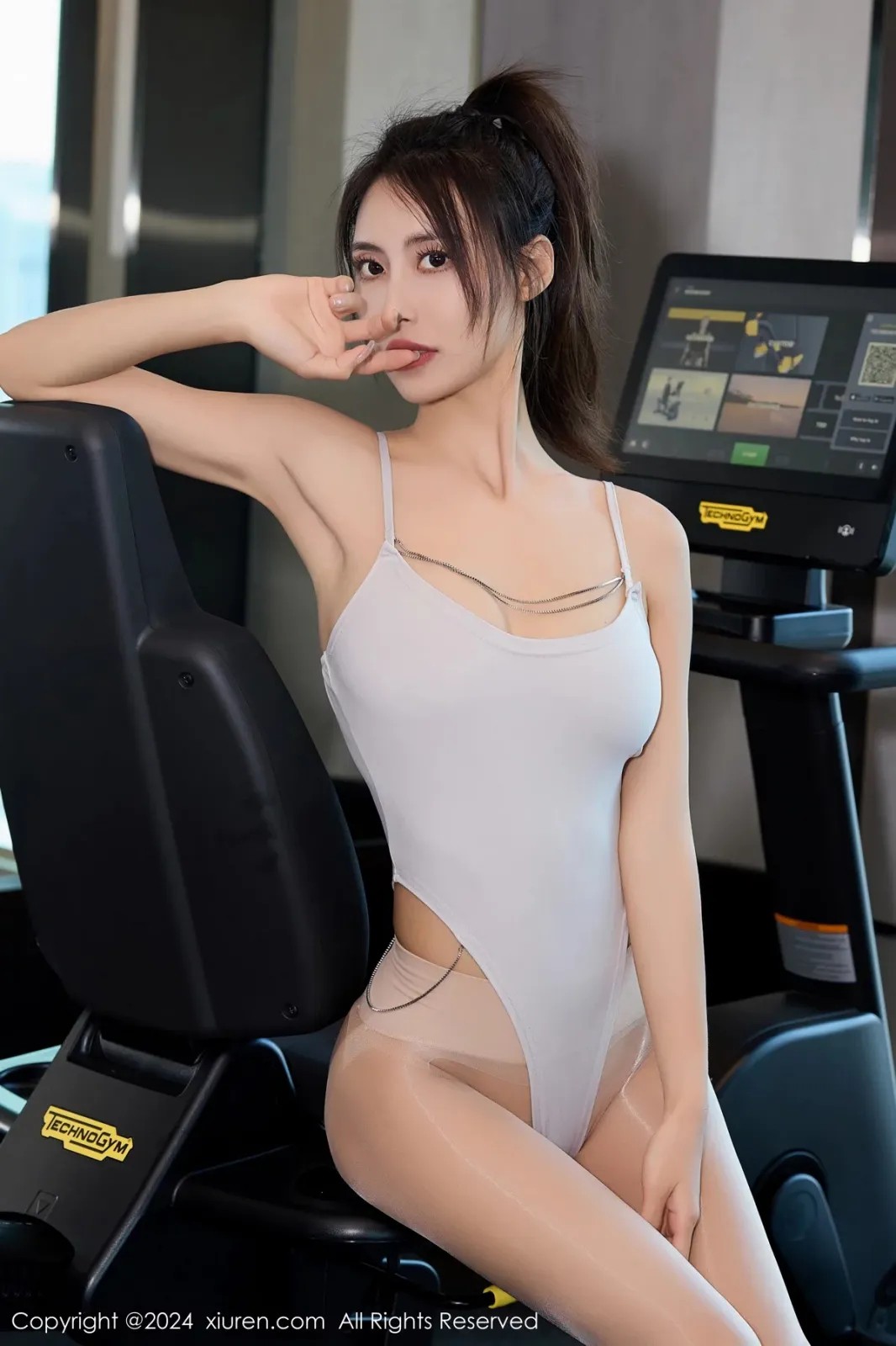 [XIUREN秀人网] 2024.01.25 NO.8018 lingyu69 [70P-765MB]