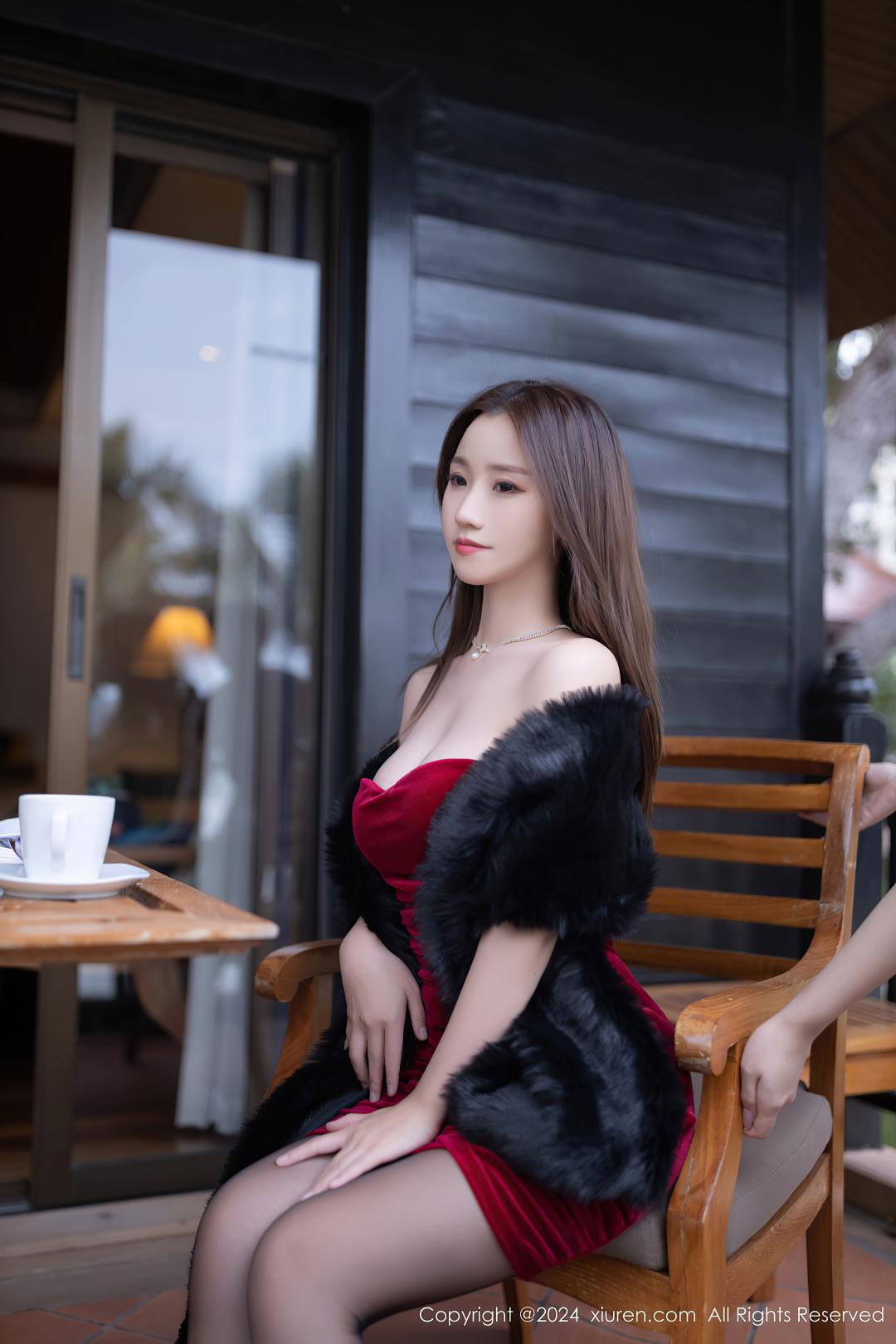 [XIUREN秀人网] 2024.02.06 NO.8077 杏子Yada [82P-738MB]