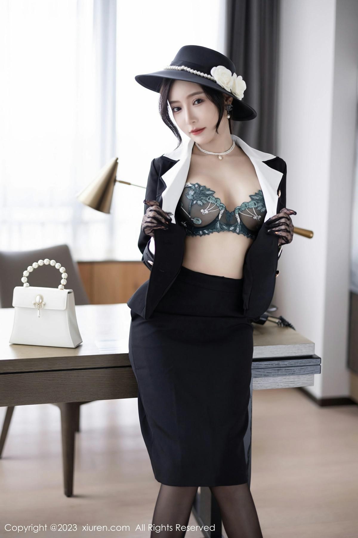 [XIUREN秀人网] 2023.07.07 NO.7048 王馨瑶yanni [81P-623MB]