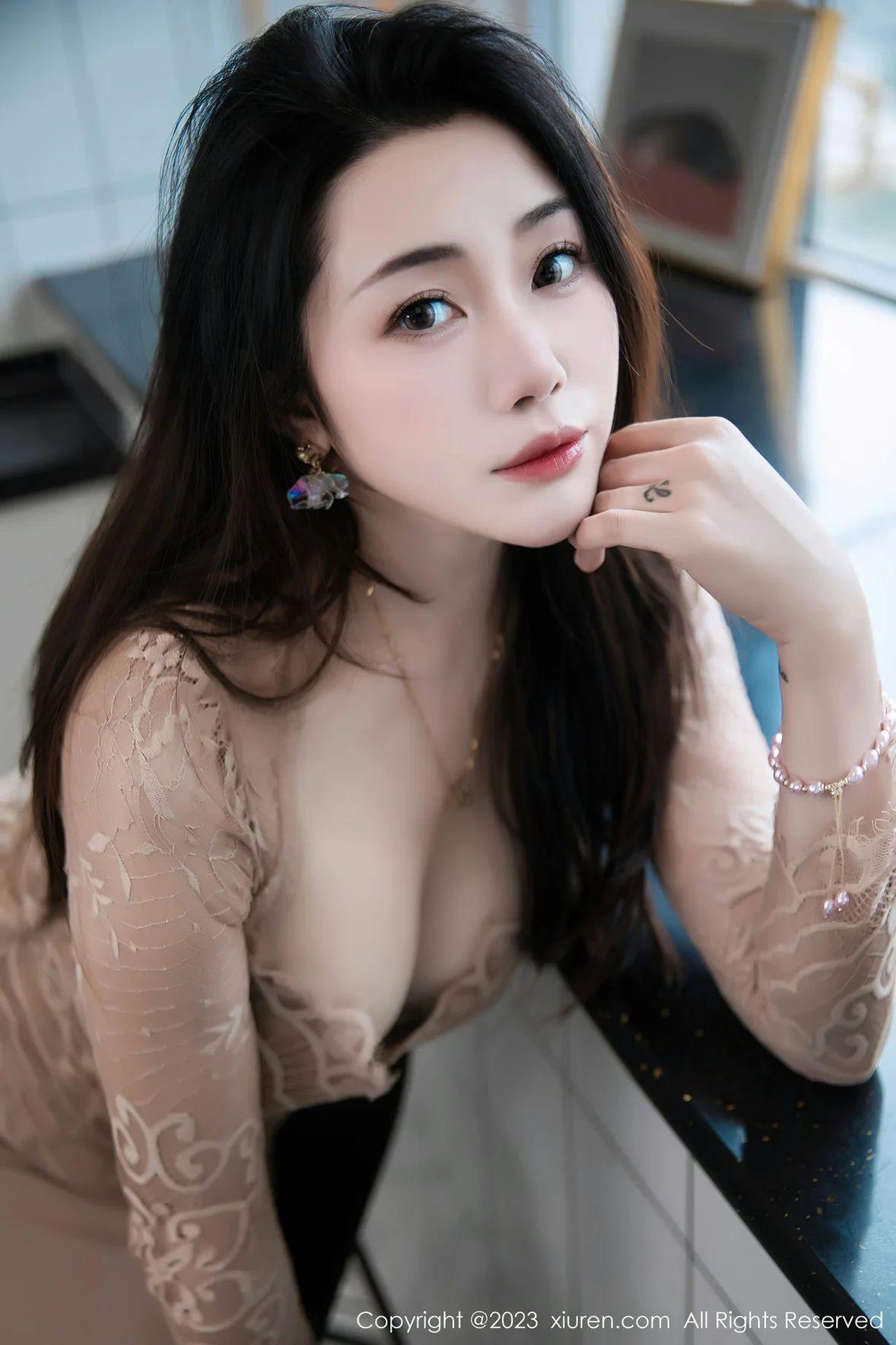 [XIUREN秀人网] 2023.08.11 NO.7216 严利娅Yuliya [89P-609MB]