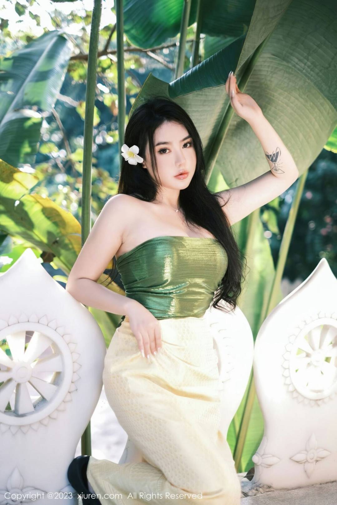 [XIUREN秀人网] 2023.04.27 NO.6648 玛鲁娜Manuela [64P-561MB]