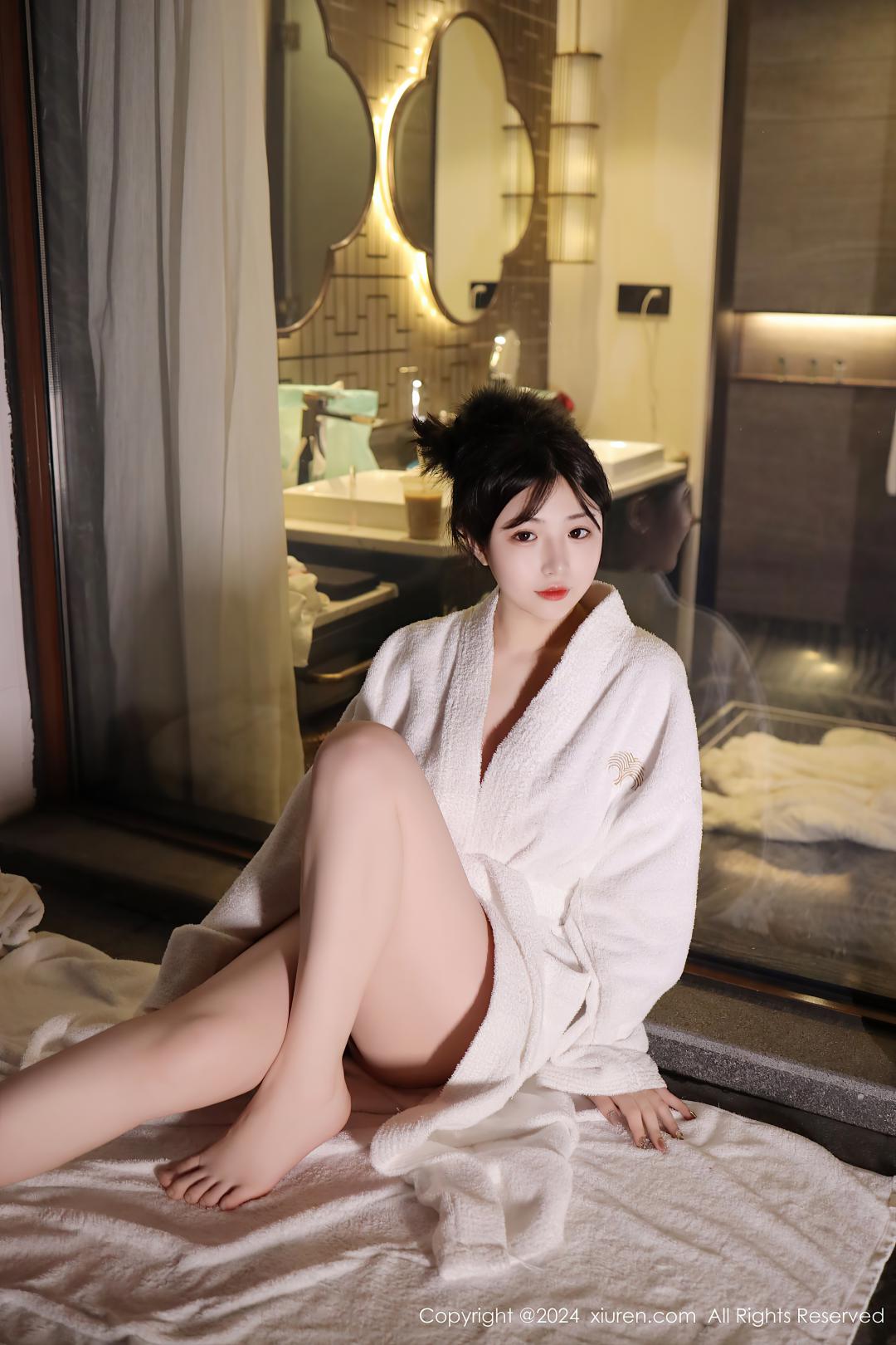 [XIUREN秀人网] 2024.03.20 NO.8263 陈小花 [58P-555MB]
