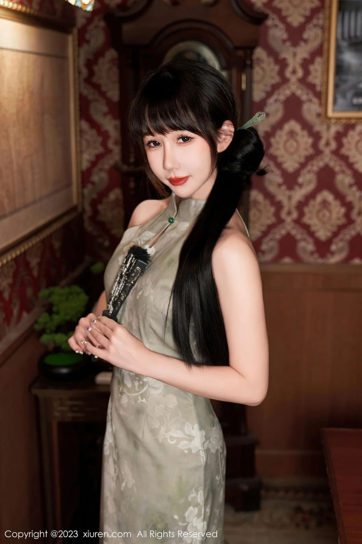[XIUREN秀人网] 2023.09.05 NO.7337 波巧酱 [90P-1004MB]