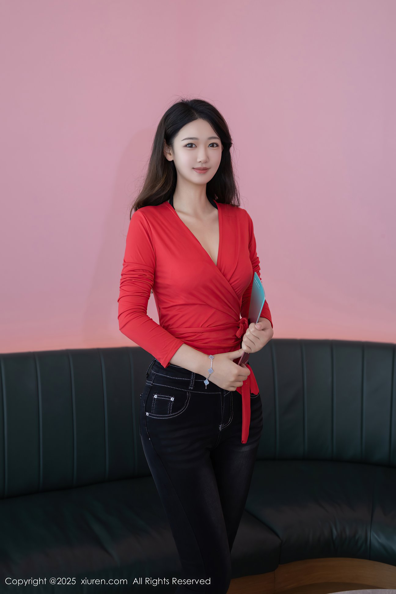 [XIUREN秀人网] 2025.02.17 NO.9894 唐安琪 [79P-812MB]