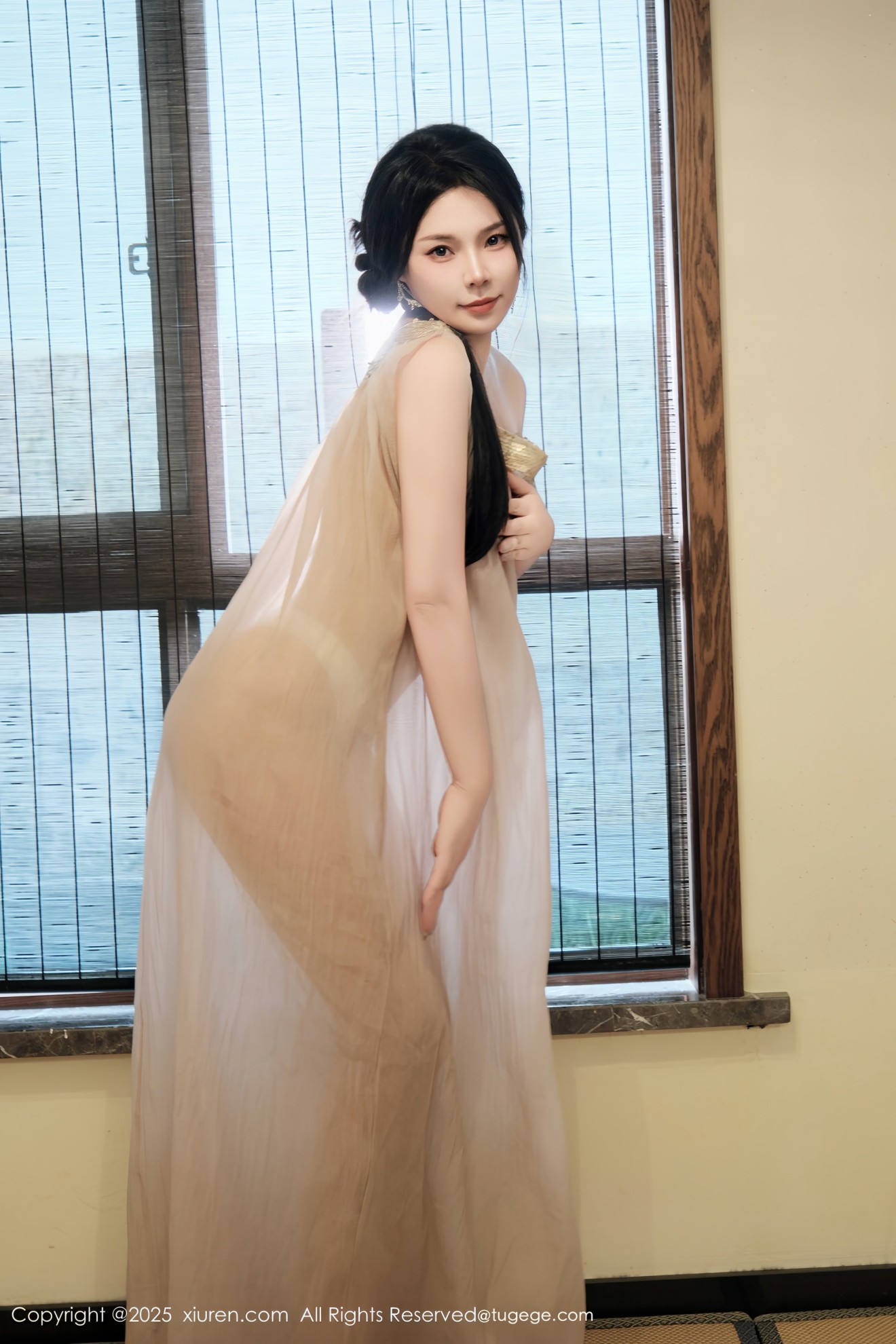 [XIUREN秀人网] 2025.07.03 NO.10500 麦田 [50P]
