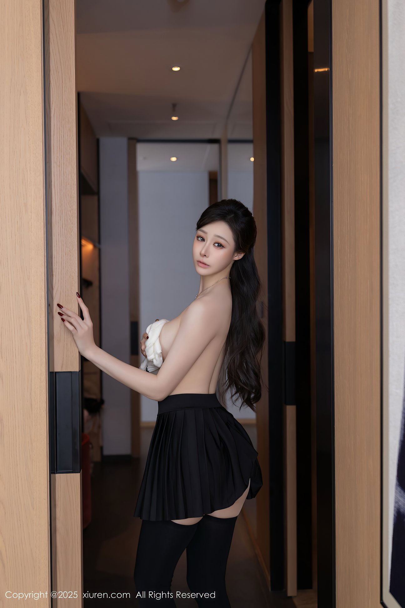 [XIUREN秀人网] 2025.03.07 NO.9986 小逗逗 [79P-779MB]