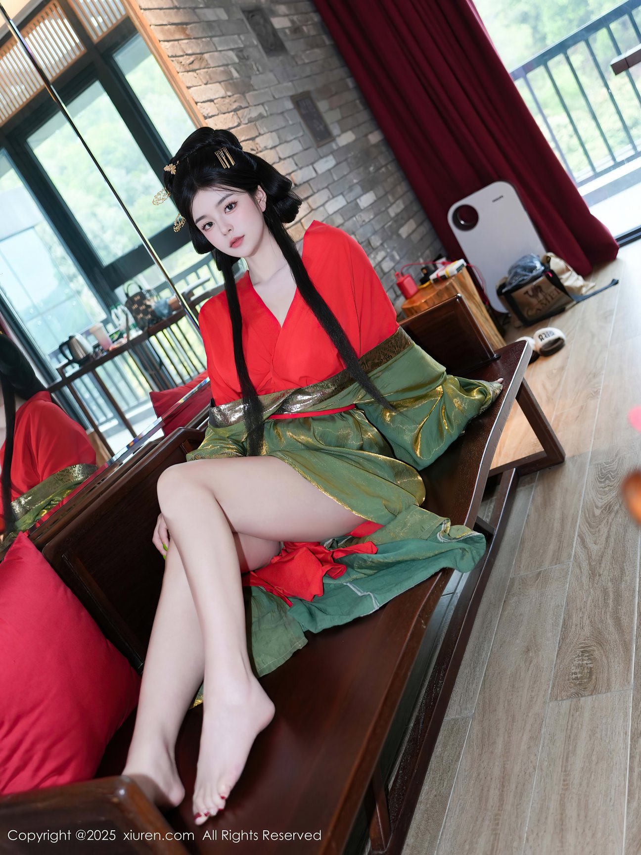 [XIUREN秀人网] 2025.04.09 NO.10126 雪糕CiCi [68P-923MB]