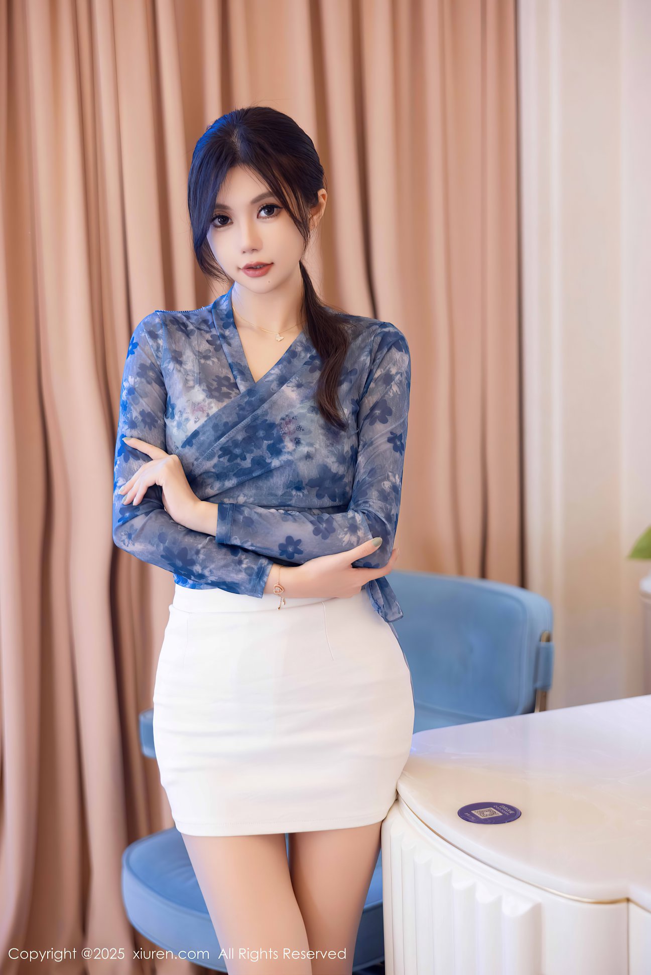 [XIUREN秀人网] 2025.02.14 NO.9884 绮里嘉ula [90P-938MB]