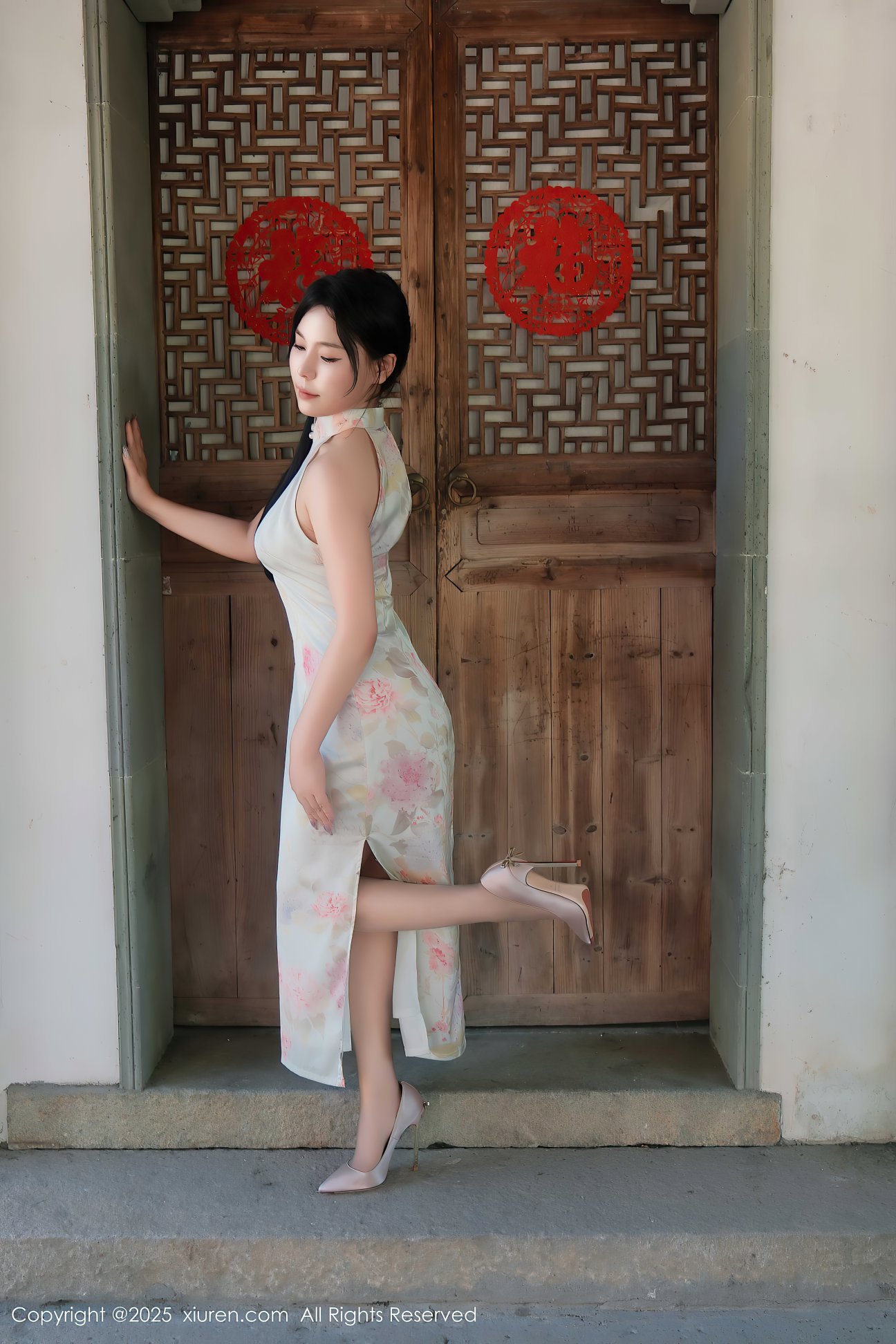 [XIUREN秀人网] 2025.02.17 NO.9893 麦田 [70P-758MB]